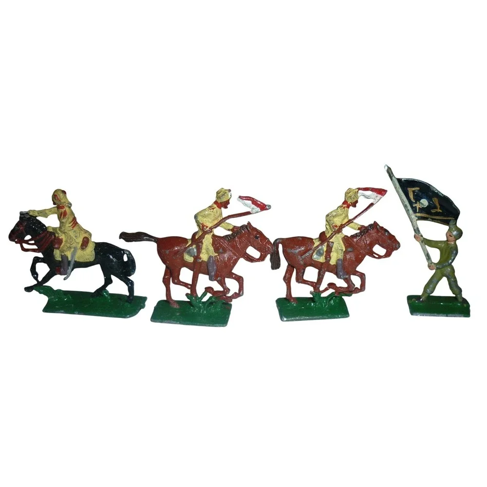 Vintage Union of S Africa Lead Cavalry Toy Soldiers & Japan Flag Bearer Lot 2in